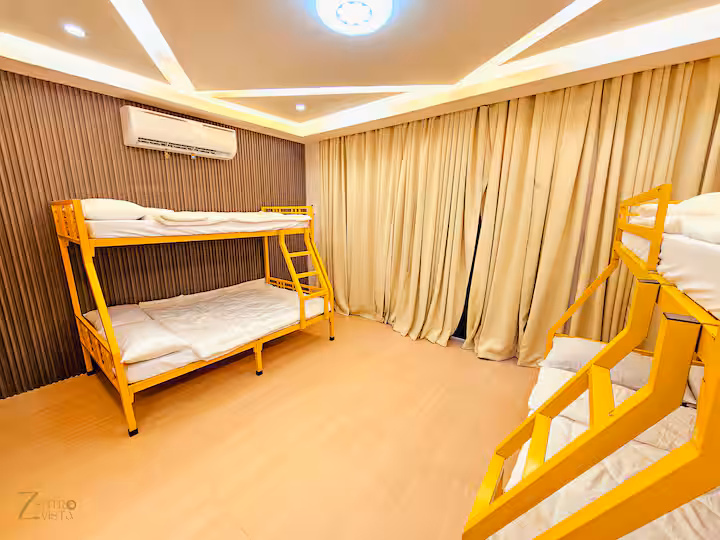 Vista Uno Bedroom 2.1